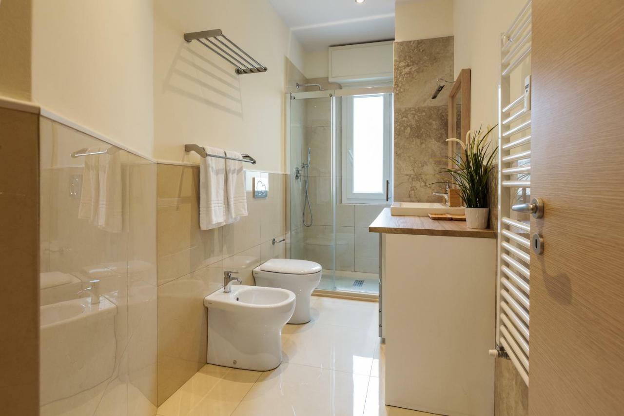 Cinque Terre The Square Apt - Two Bathrooms 斯培西亚 外观 照片