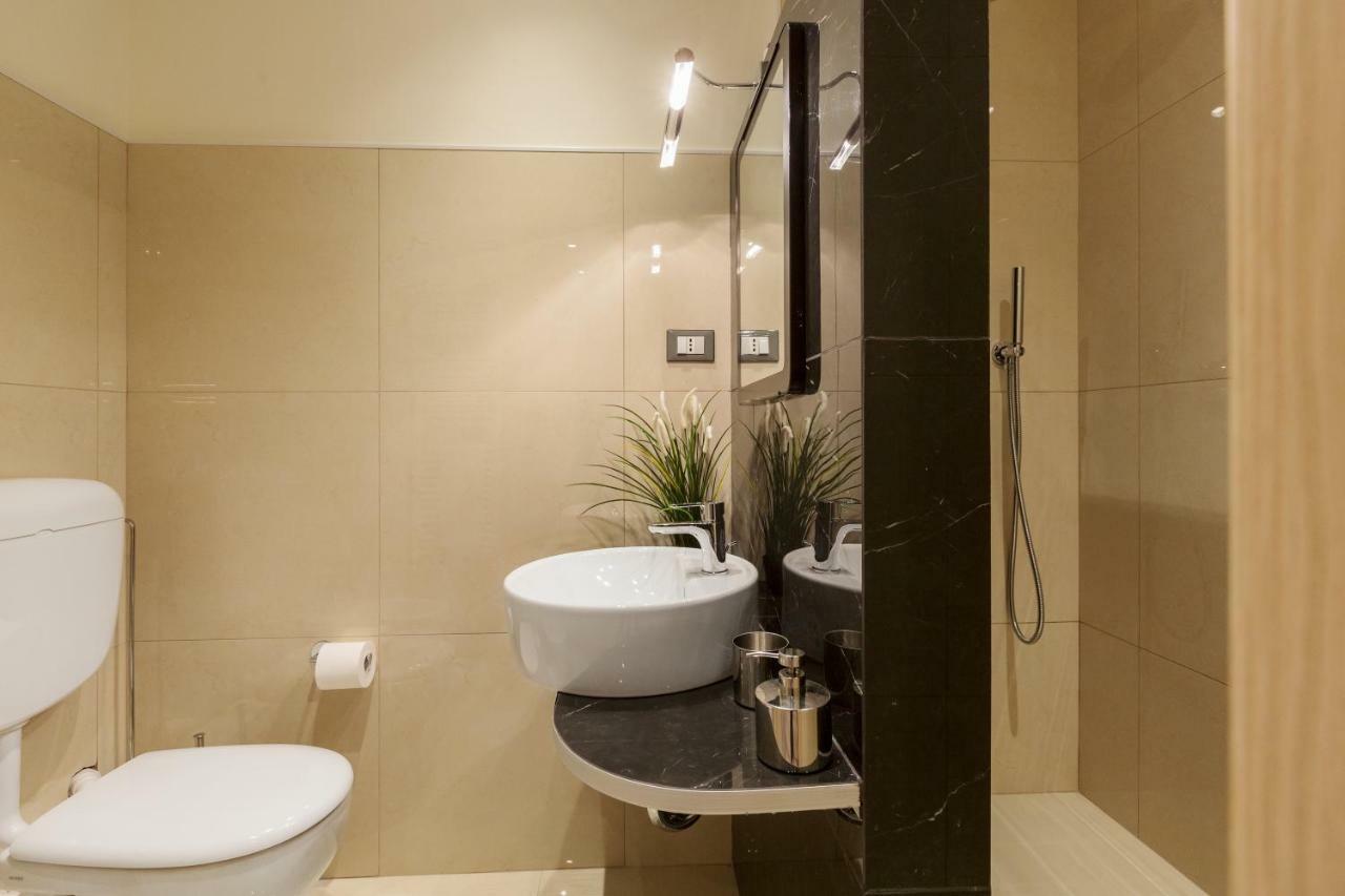 Cinque Terre The Square Apt - Two Bathrooms 斯培西亚 外观 照片